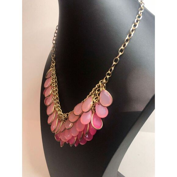 1427 Charming Charlie gold tone pink teardrop layer y2K necklace 18" - Picture 2 of 3